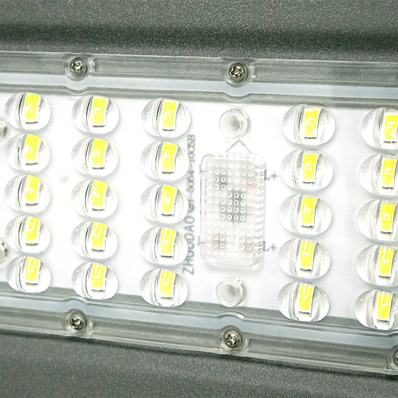 Luminaria Solar Integrada Profesional 60W Brazo Ajustable